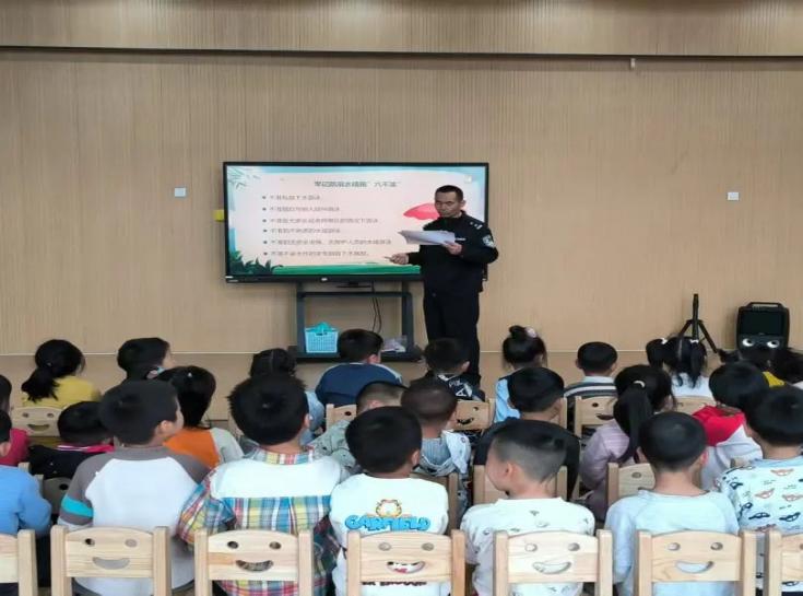 安全“童”行 谨防溺水——崇仁县高新区幼儿园防溺水安全教育主题活动(图5)