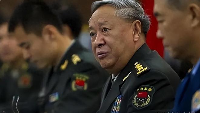 非常意外2009年开会时所用的茶杯是一个吃完的罐头瓶子