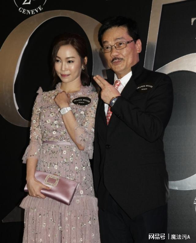 漫画教父黄玉郎受访：曾与黎姿相恋妻小37岁有子万事足(图7)